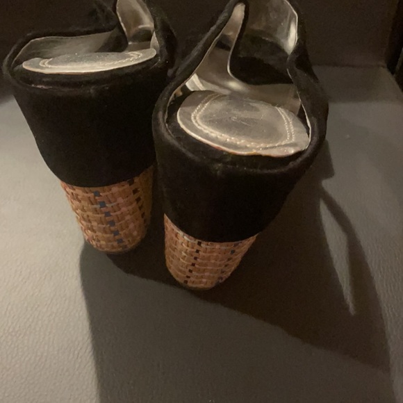 Wedges w/ Rainbow Colored Bottom Size 9 - Picture 3 of 7